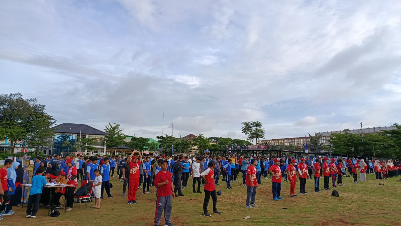 Sambut Hari Ayah Nasional, SMP Islam Plus Baitul Maal Gelar Olahraga Bareng Ayah Penuh Cinta dan Makna